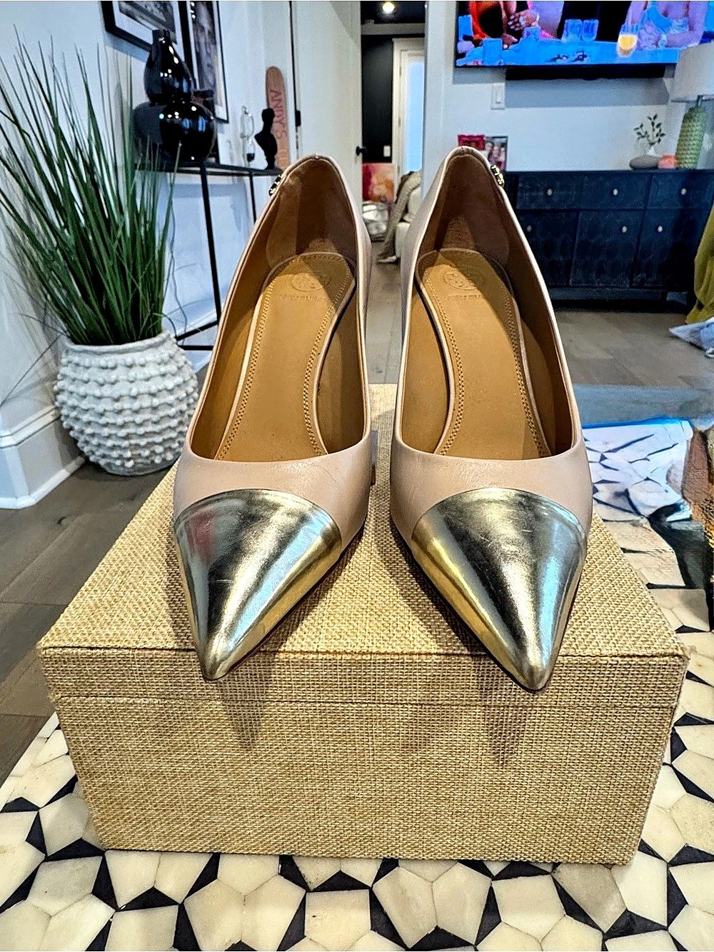 Tory Burch Penelope Cap-Toe Pump Pink & Gold US 8
